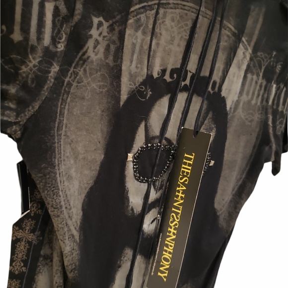 Le lotus Bleu black Jesus studded shirt - Picture 3 of 4